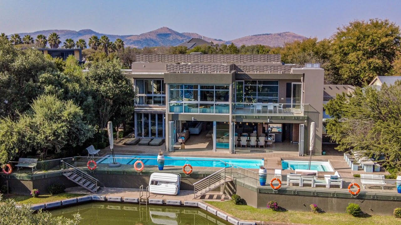 6 Bedroom For Sale | The Islands Estate