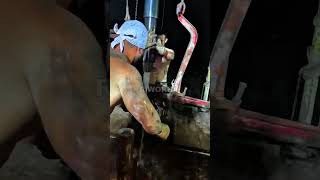 Roughneck On Floor Rig Job (P-1) #Rig #Oilandgas  #Drilling #Oil #Tripping