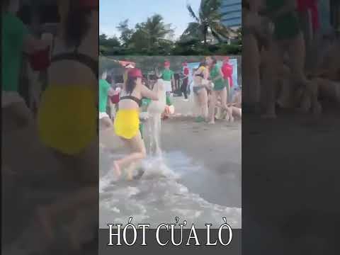 clip hot team building cửa lò