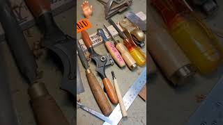 TEXTURE TIME!! HAND CARVING / TEXTURE || WOODWORKING #shorts