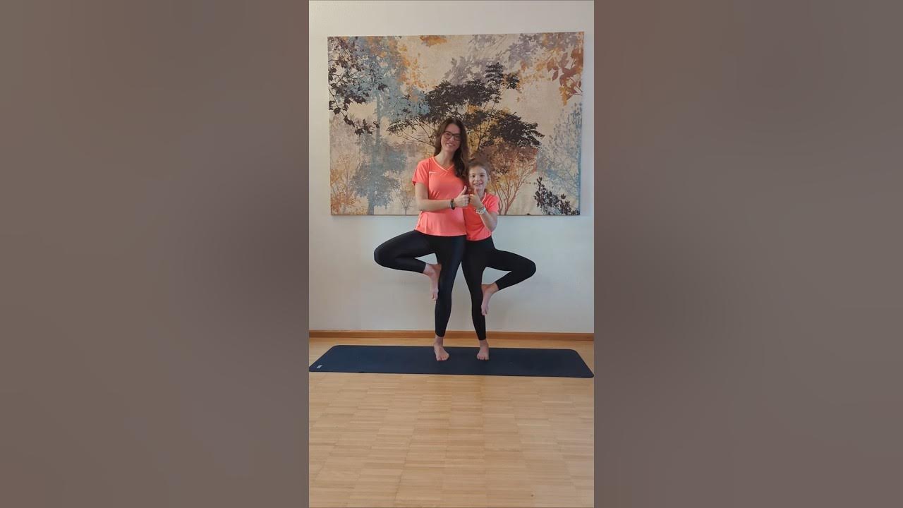 🧘‍♀️Двойная радость с парной йогой💖 #детскаяйога - YouTube