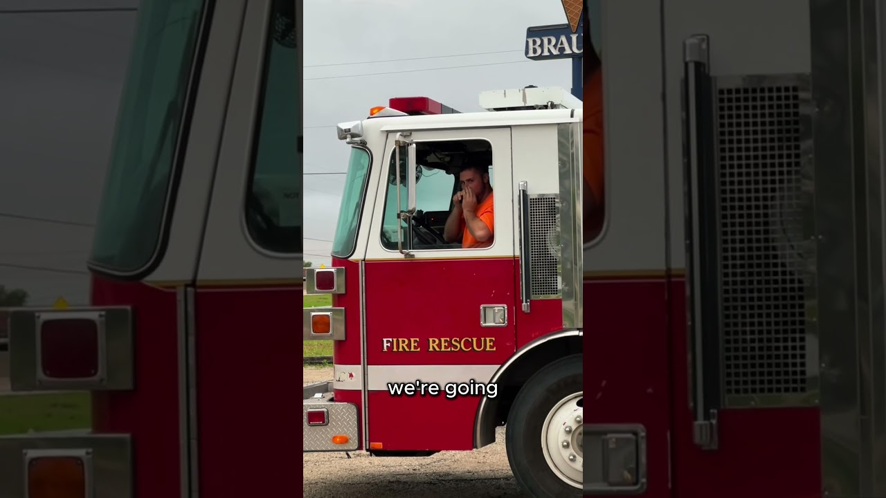 Он действительно купил ей пожарную машину 😳🚒