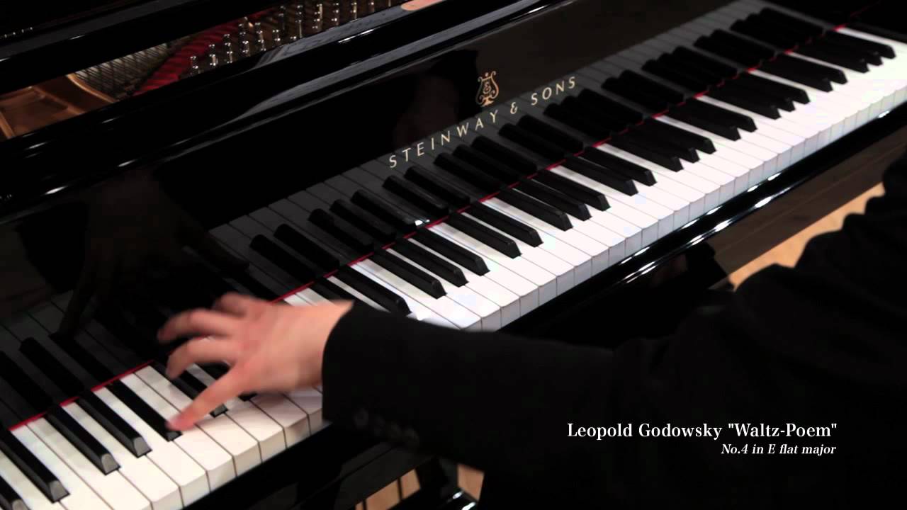 Leopold Godowsky : Waltz-Poem ( for the Left Hand Alone ) - Tchinai (P)