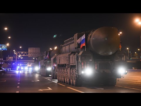 Марш пусковых установок мобильного ракетного комплекса «Ярс» из Тейково в подмосковное Алабино