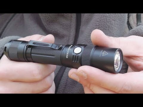 Фонарик Fenix FD30 с регулируемым лучом света. Обзор, тесты и мнение.