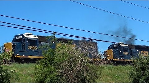 All EMD Lashup SD50 SD40 and GP38 on CSX Train 4K