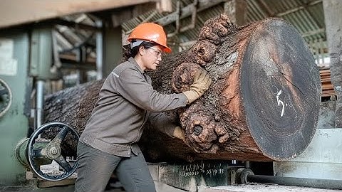 Amazing technique for cutting large pieces of wood very neatly