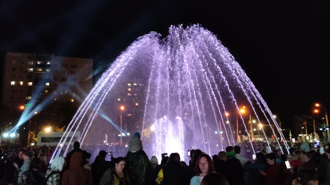 Новосибирский цирк звездный. Цирк в звездном липецк. Звездный круиз цирк воронеж фото. Цирк шапито корона. Цирк волжский.