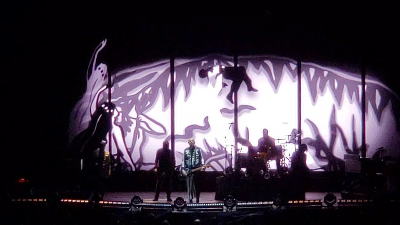 Smashing Pumpkins' Tour Opener Includes Led Zep + Bowie Covers