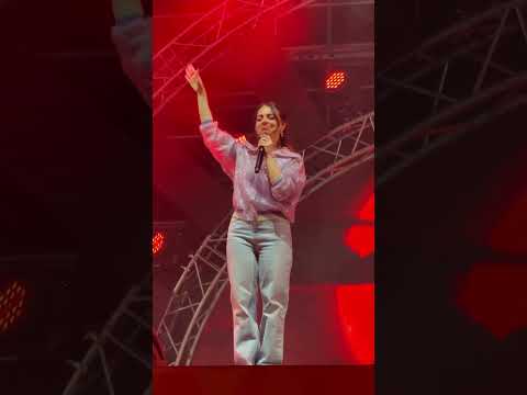 حفلة بيسان اسماعيل في الرياض أغنية الحربين أداء مثالي لرل بيسان اسماعيل بيسان أغاني فن