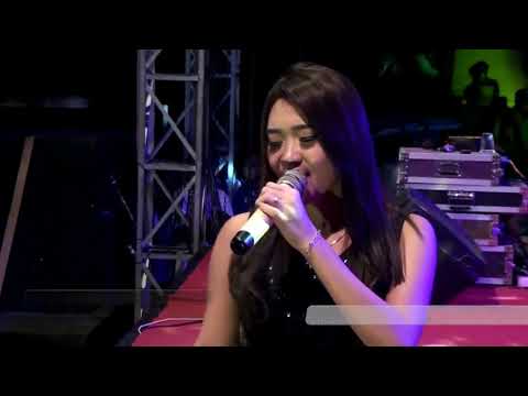 WEGAH KELANGAN  VOC DIFARINA NEW MANDALA LIVE PANOHAN GUNEM REMBANG