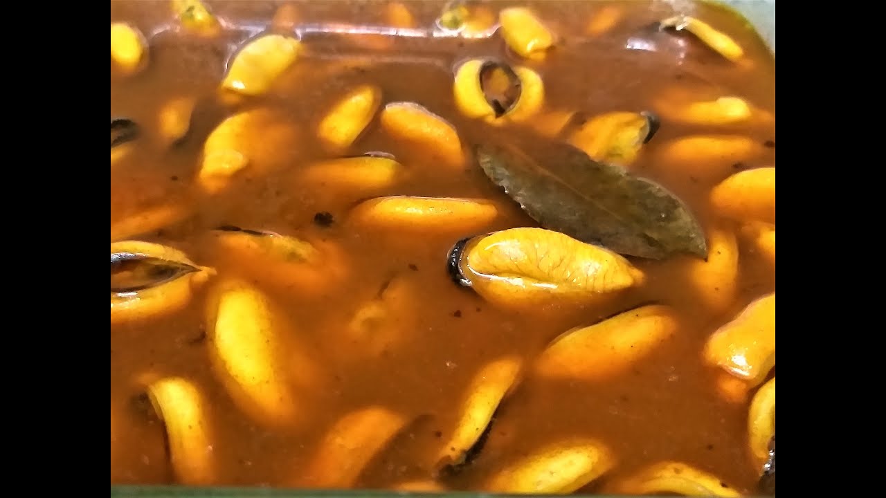 Aperitivo de Mejillones en escabeche, receta de conserva casera, rica y fácil de hacer