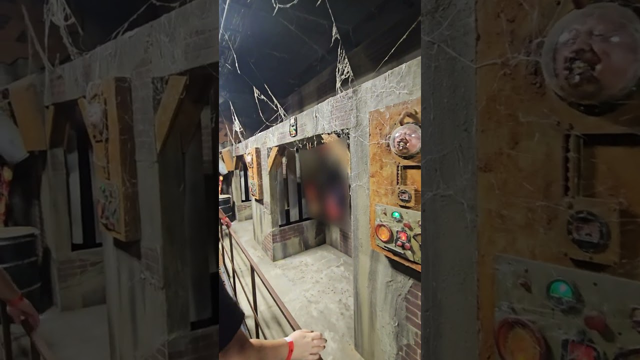 2023 Howl-O-Scream Disassembly Line Lights On 