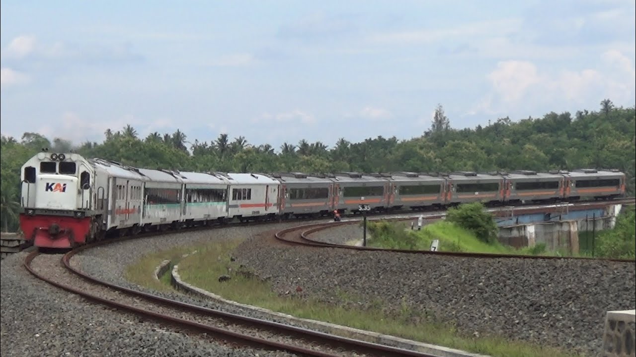 SERUNYA HUNTING PAGI DI SPOT KELOKAN!!! BANYAK KERETA DI PAGI HINGGA SIANG!!!