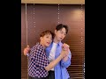 [2PM] 토끼가 리트리버품에 안겨서 옥추벌레 때리는영상