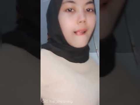 viral!gadis bertudung main lidah.