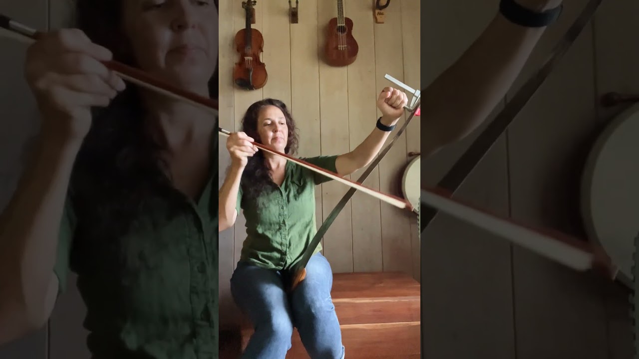 Musical Saw - Somewhere Over the Rainbow - YouTube