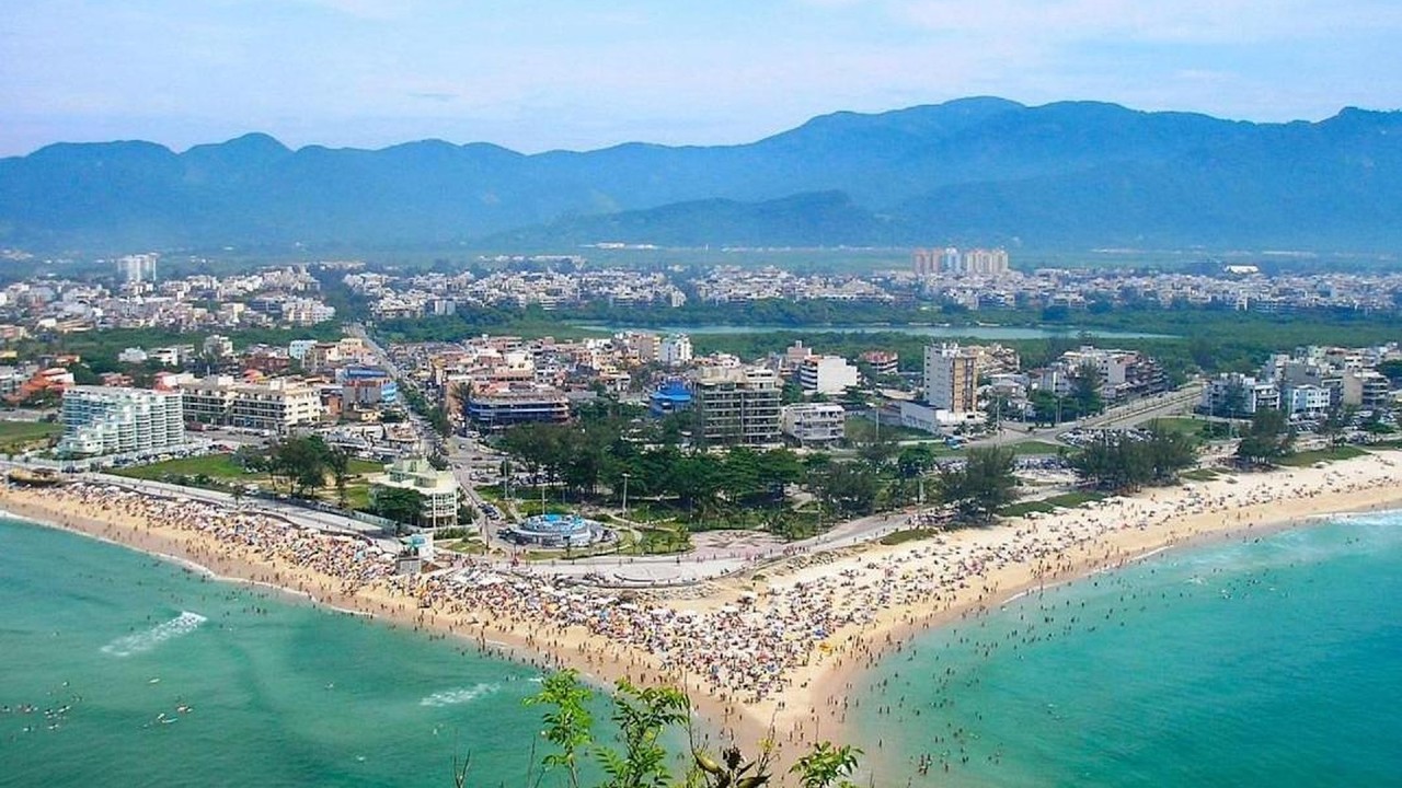 Apart hotel a Beira Mar na praia do Recreio | Rio De Janeiro, Brazil | Hotel Review 🏩