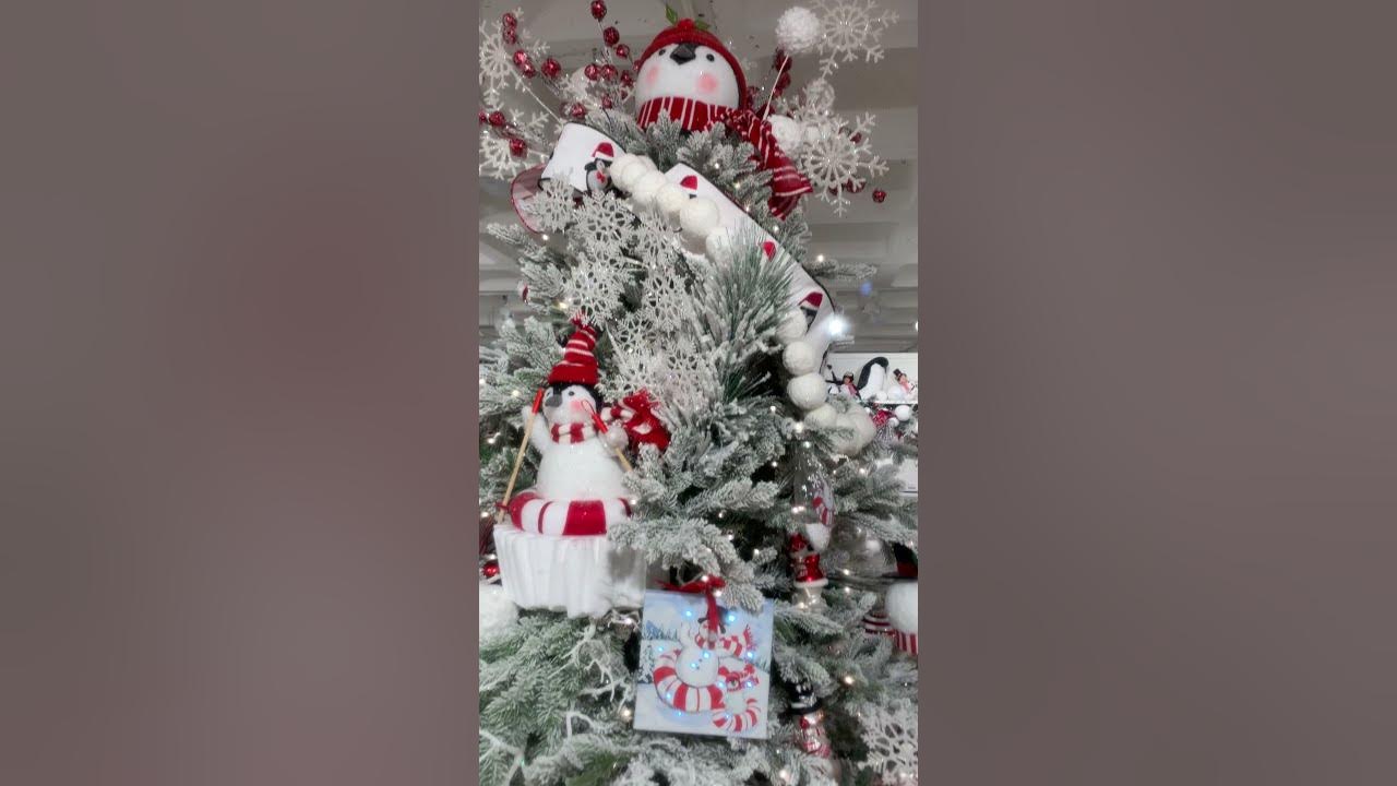 Snowed In Christmas Tree Theme