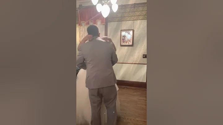Andy and Susans first dance
