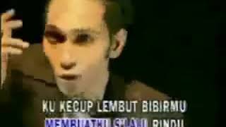 Download Lagu Bunga   Kasih Jangan Kau Pergi HQ MP3