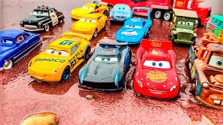 Looking for Disney Pixar Cars On the Rocky Road : Lightning McQueen, Mater, Dinoco McQueen, Mack