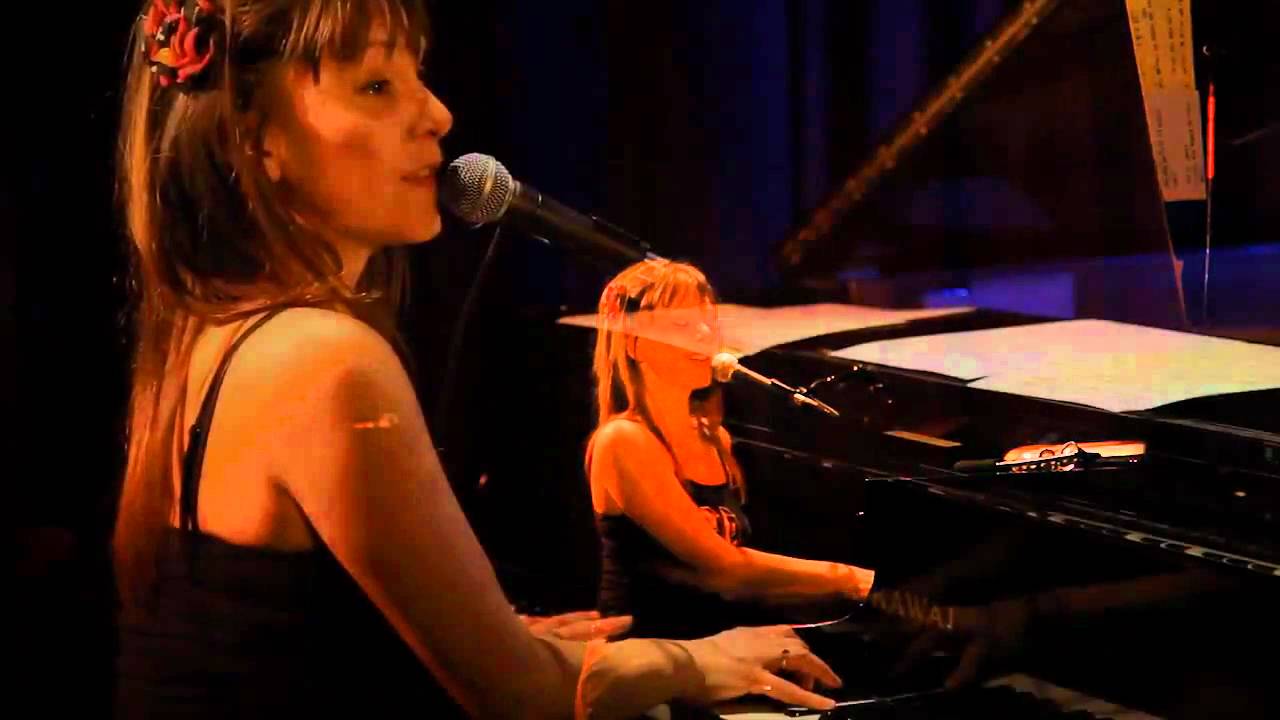 ...::: Julie Darnal - Sampler :::...