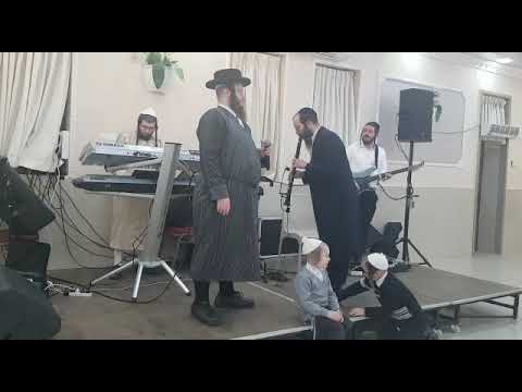 מאיר סטריק & נחמן צוקר - איני יודע