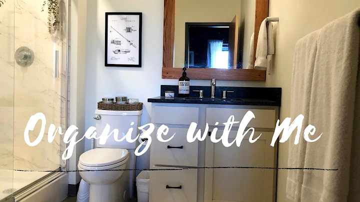 ORGANIZING MY BATHROOM * Declutter * Tidying up *