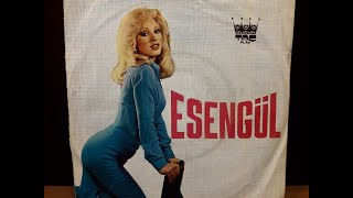 Esengül - Sevdiğimin Kurbanıyım / Sensiz Kahrolmuştum  1973 ( Orj.45'lik kayıt )