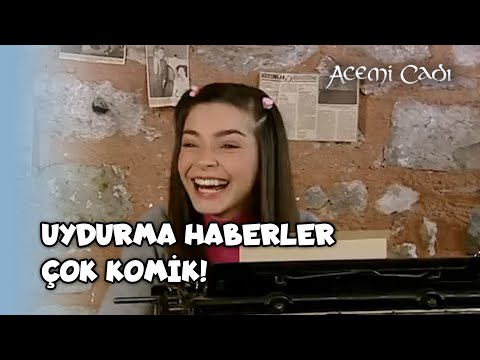 Ayşegül, Selda Halasıyla Birlikte Magazin Haberleri Yapıyor! - Acemi Cadı Özel Klip