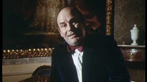 Sor : Introduction and Variations on a Theme by Mozart, Op.9 by Julian Bream