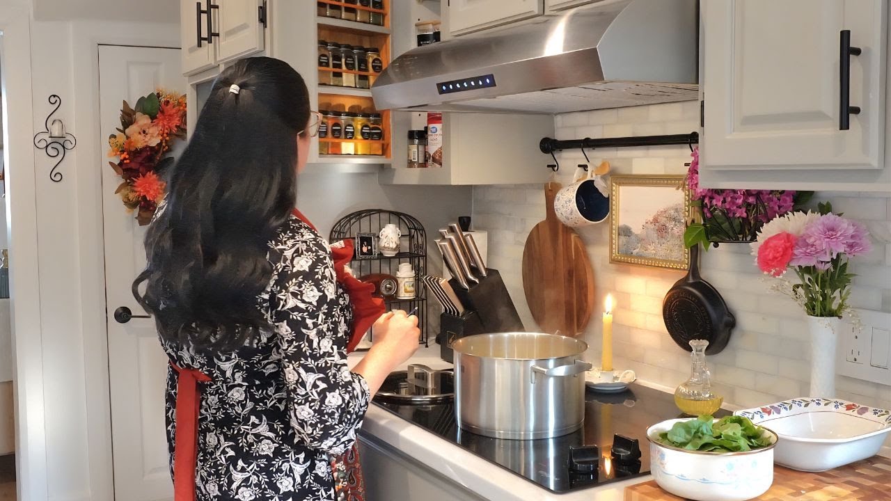 Slow Living in a Summer Drought | Comfort Food, Candle Art & Blueberry Pie