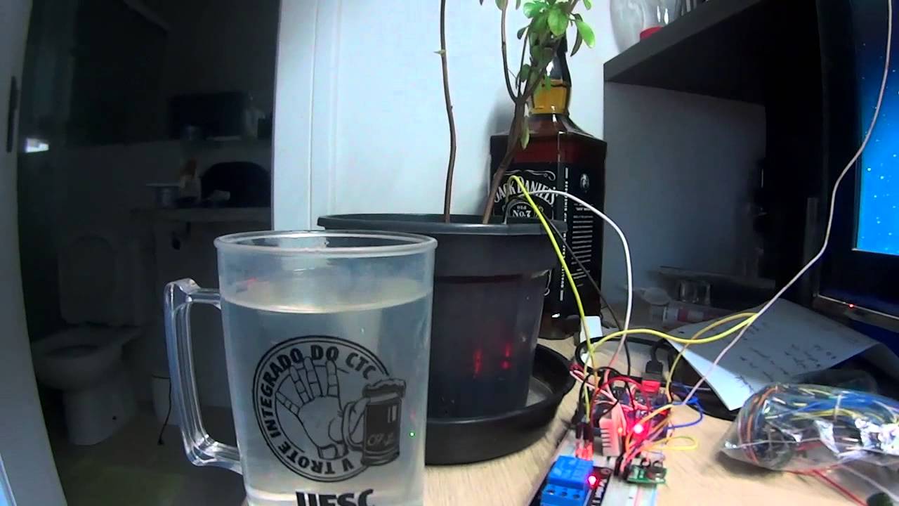 Sistema de Irrigacao com Arduino - YouTube
