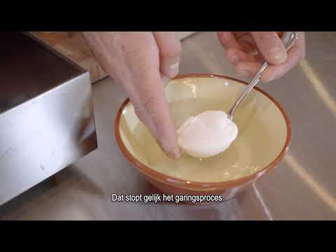 Video: Thuis een gepocheerd eitje koken