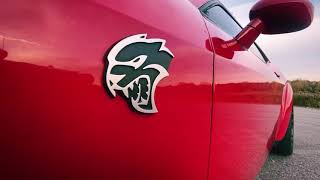 Video thumbnail of "Dodge Challenger Hellcat 6.2 Red Eye"