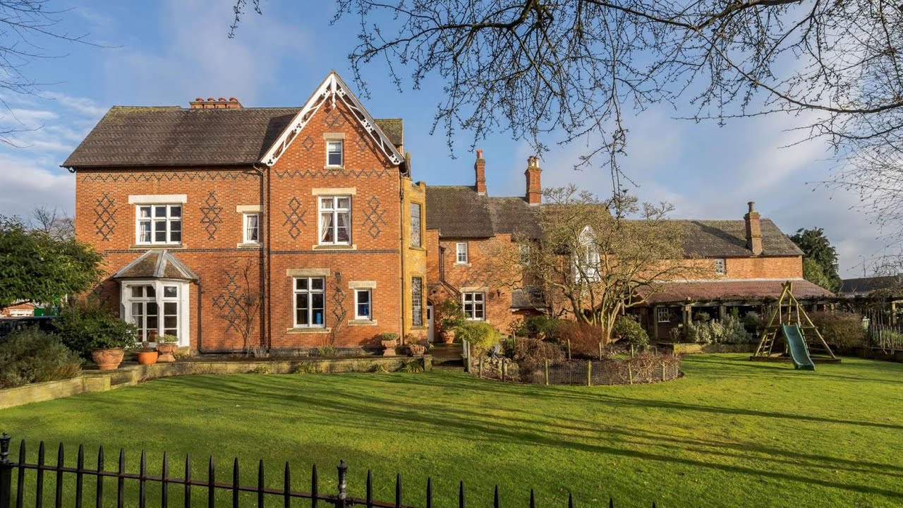 Grade II Listed Victorian Home with Bold Interiors Property Tour - Fine & Country Rugby