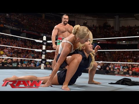 Mark Henry vs. Rusev: Raw, Aug. 10, 2015