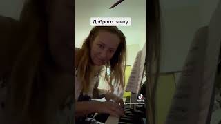 Выключили свет и соседи пошли играть на пианино видео