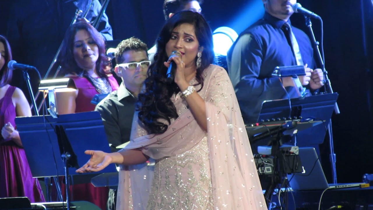 Barso Re Shreya Ghoshal Live Guru