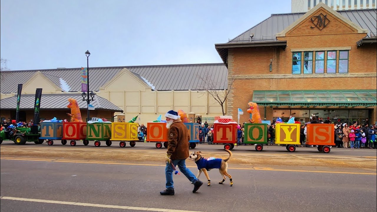 Saskatoon Santa Claus Parade 2022 YouTube