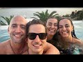 Paulo Gustavo em Míkonos com o marido, Mônica Martelli e Susana Garcia