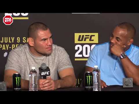 Daniel Cormier & Cain Velasquez : True Brotherhood.