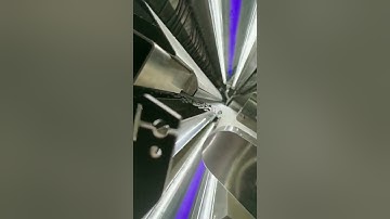 Customized high-end plastic particle sorting machine - caterpillar machine。 hongxunchina@gmail.com