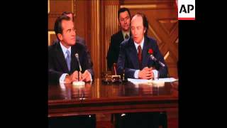 SYND 16-4-72 PRESIDENT NIXON AND CANADIAN PRIME MINISTER PIERRE TRUDEAU SIGN ECOLOGY AGREEMENT