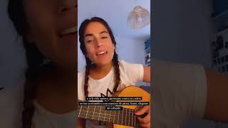Julia Medina cantando via Instagram