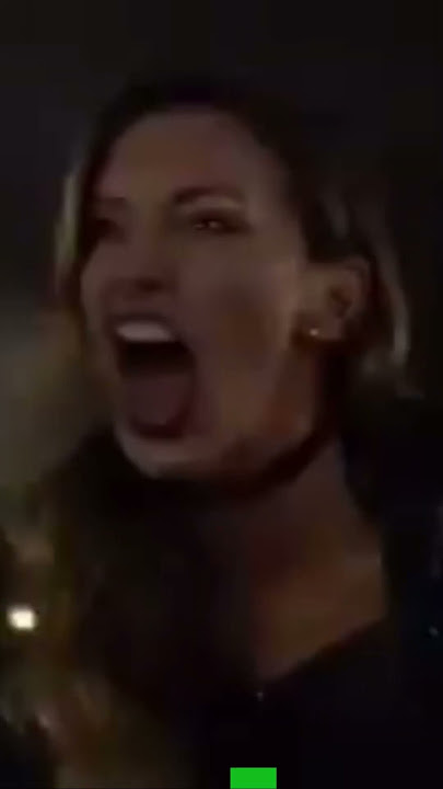 Oliver figures out from black siren he dead on earth 2 for 10 years 😱😱😱😱😱😱😱