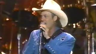 Video thumbnail of "OH, PRETTY WOMAN - RICKY VAN SHELTON"