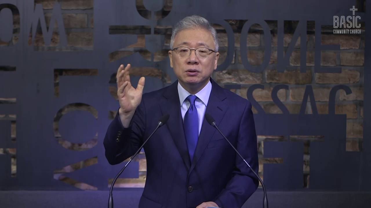 강하고 담대하라 (여호수아 1:1-9)_아침예배_베이직교회_조정민 목사_20160712