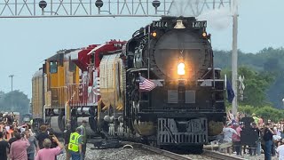 NS 061 with UP 4014, NS 1776, and UP 1776 passes Argos